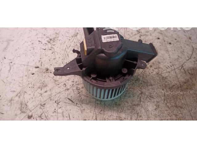 Вентилятор печки    5R2230100, 5R2230100   Fiat 500L