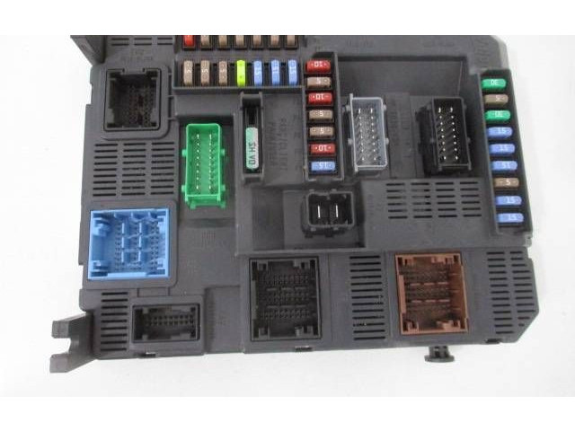 Блок предохранителей 9807532080, BSIN03 Peugeot 2008 I