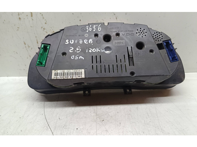 Панель приборов 3U0920842D, 110080115015 Skoda Superb B5 (3U)