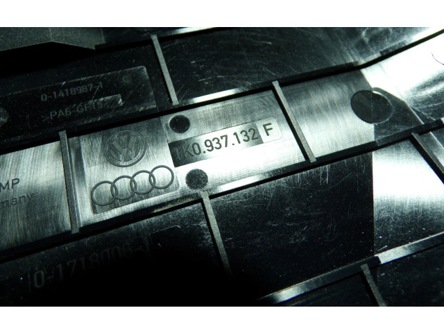 Pojistková skříňka 1K0937540A, 1K0937132F Volkswagen Caddy 2008