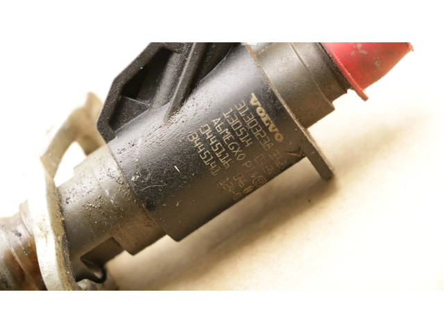 Комплект форсунок 31303238, 30777759    Volvo V70  D 5204 T3 