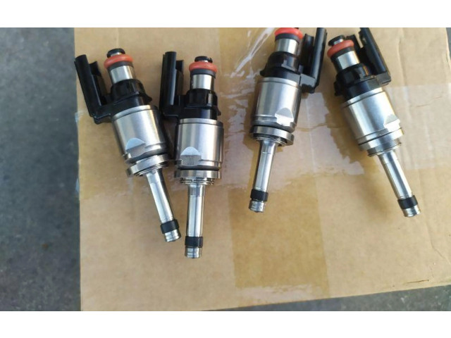 Комплект форсунок 31336653    Volvo XC90   