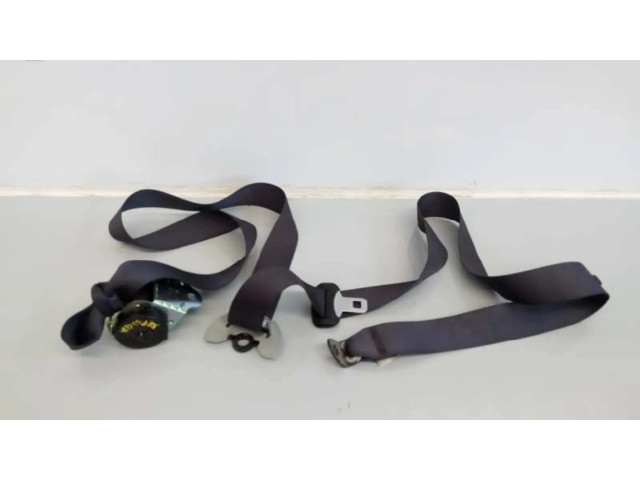 Задний ремень безопасности