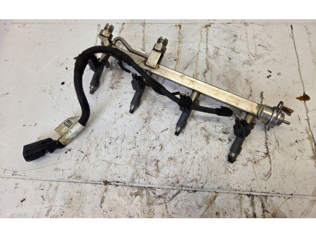 Топливная рампа 55556681, 55560105 Saab 9-3 Ver2 для двигателя B207R