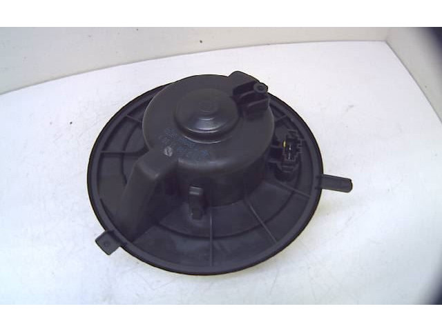 Вентилятор печки       Volkswagen Caddy