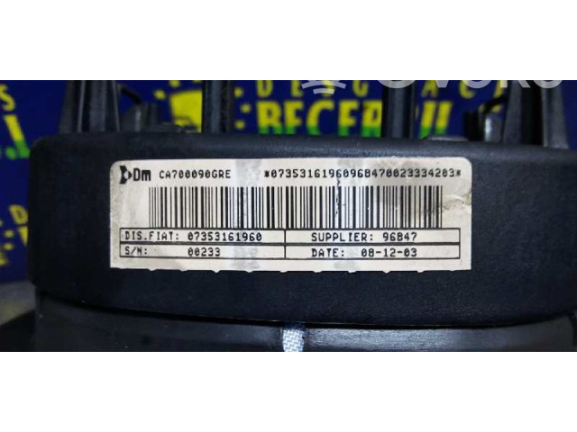 Подушка безопасности водителя CA700090GRE, 07353161960 Fiat Idea