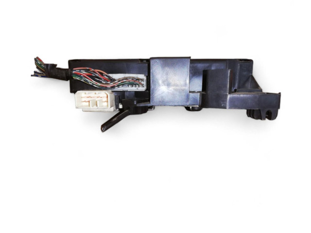 Блок управления климат-контролем    Mazda 323