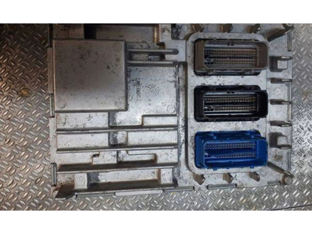 Блок управления двигателя 12683240, 12679078   Chevrolet Colorado