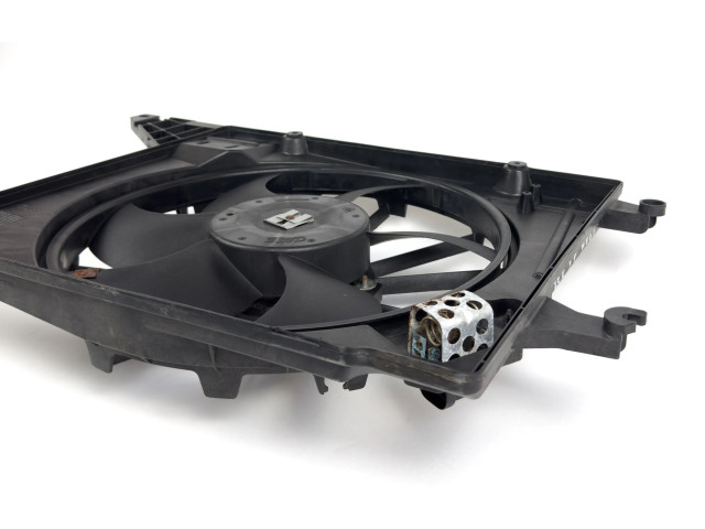 Вентилятор радиатора     8200702960    Dacia Duster 