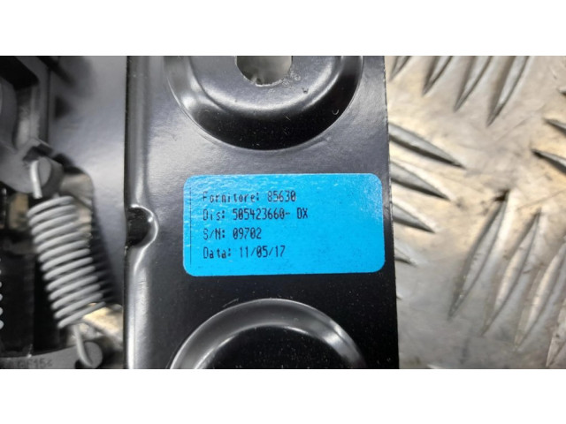 Zámek zadních dveří 505423660 Alfa Romeo Stelvio 2018