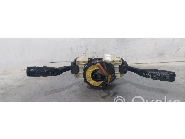 Мултифункционный включатель управления / ручка