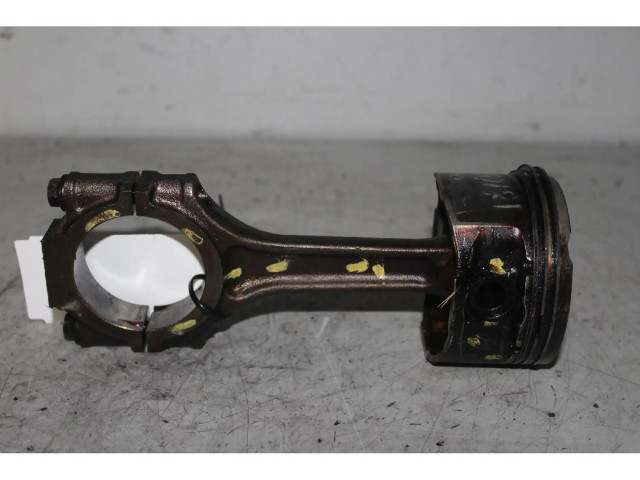 Píst Alfa Romeo 156 2.0