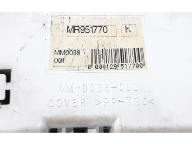 Панель приборов MR951770 Mitsubishi Colt CZ3