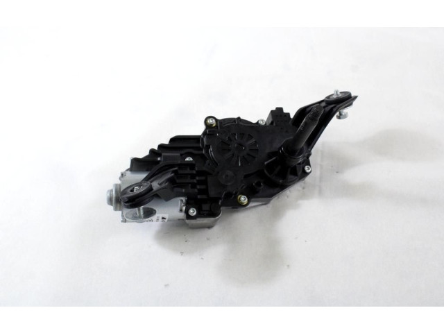 Моторчик заднего дворника 98700-J7000    KIA Ceed