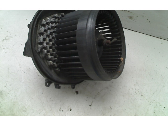 Вентилятор печки Volvo V70