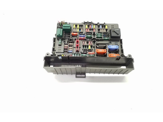 Pojistková skříňka 9119444, 10688710 BMW X1 E84 2013