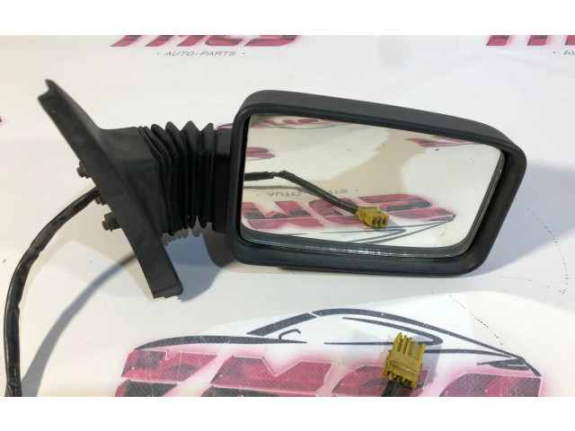 Zpětné zrcátko Peugeot 309 1985 e200707