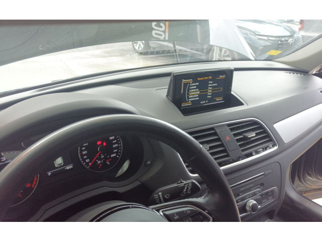 Дисплей 8U0857273A Audi Q3 F3