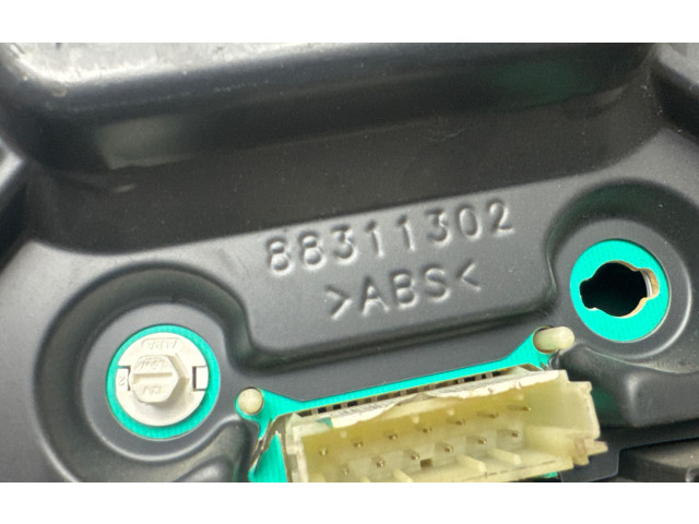 Панель приборов 88311302   Opel Meriva A       