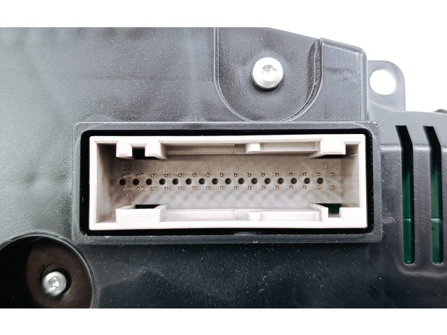 Přístrojová deska  Audi Q7 4L 2013 4L0920985F, 503002470801  