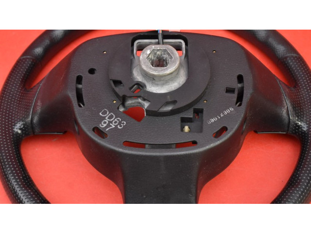 Volant Mazda 323 F 2003   