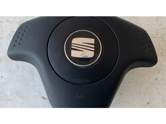 Подушка безопасности водителя 6L0880201 Seat Ibiza III (6L)