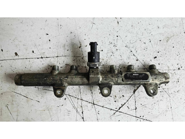 Vstřikovací lišta 0445214016, 46584 Fiat Punto (188) pro naftový motor 1.9