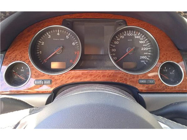 Přístrojová deska Audi A8 S8 D3 4E 2003