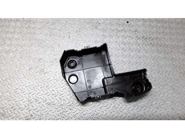 Другая деталь отсека двигателя