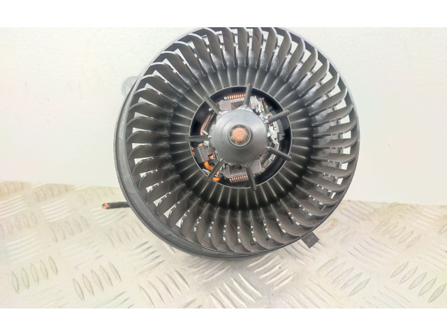 Вентилятор печки 5Q1819021G, 5Q0907521E Skoda Octavia Mk3 (5E)