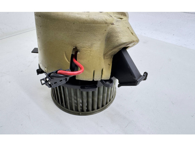 Вентилятор печки    8K1820021   Audi A5 8T 8F