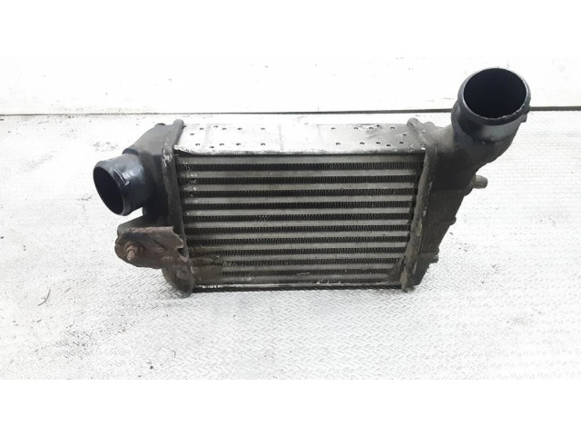 Интеркулер     Alfa Romeo GT 1.9