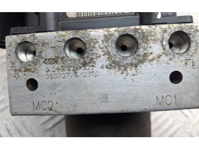 Блок АБС 445400F020, 440500F030   Toyota  Corolla Verso AR10  2004 - 2009 года