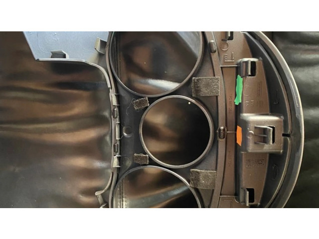 Отделка приборного щитка