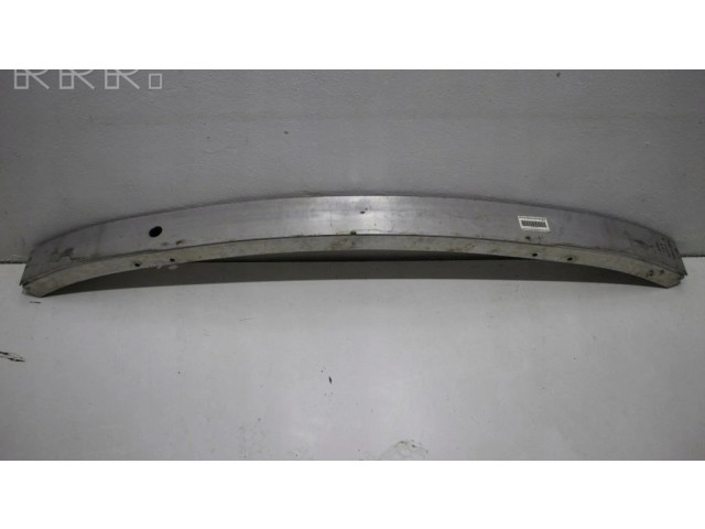 Передняя укрепление бампера