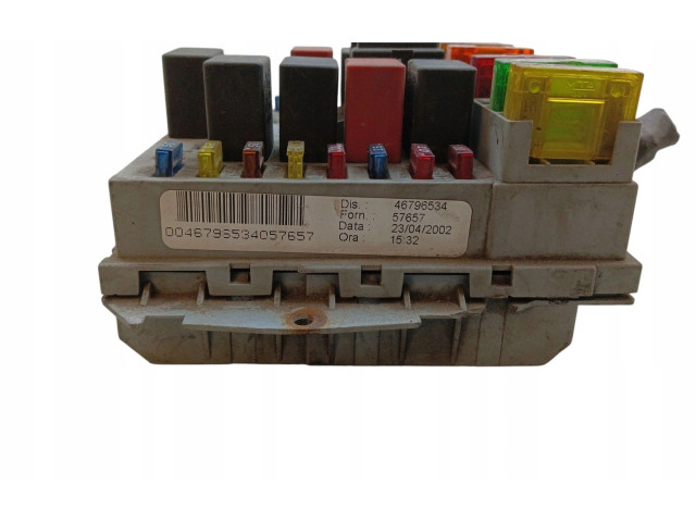 Pojistková skříňka 46796534, 46796534 Fiat Stilo 2002