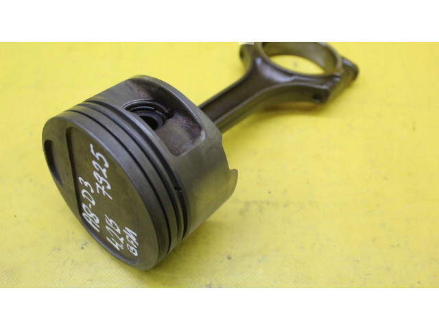 Píst    Audi A8 S8 D3 4E     