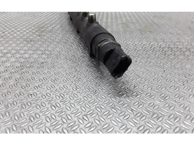 Топливная рампа 30622085, 0445215015   Volvo XC90  