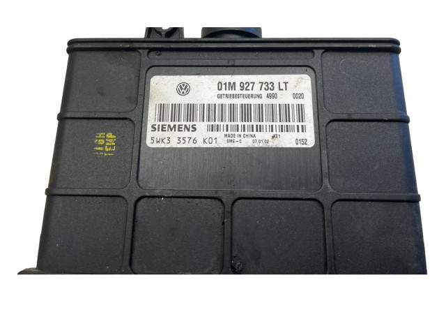 Блок управления коробкой передач 01M927733LT, 5WK33576K01 Volkswagen Golf IV