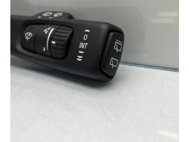 Ручка стеклоочистителей 31264169   Volvo V60