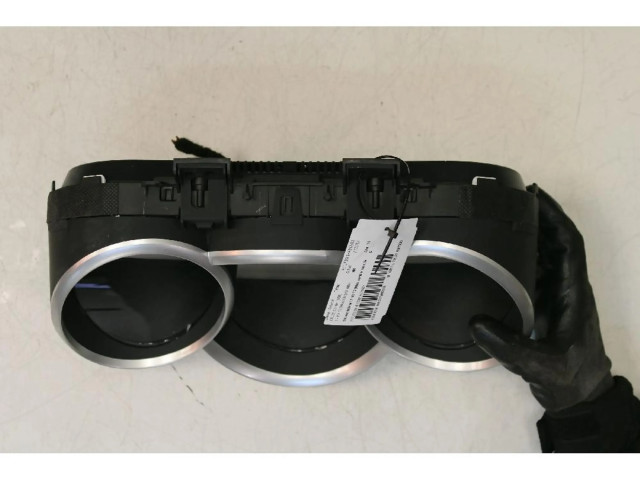 Přístrojová deska Chevrolet Cruze 2009