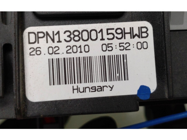 Блок предохранителей  13800159, 31300189   Volvo V70    