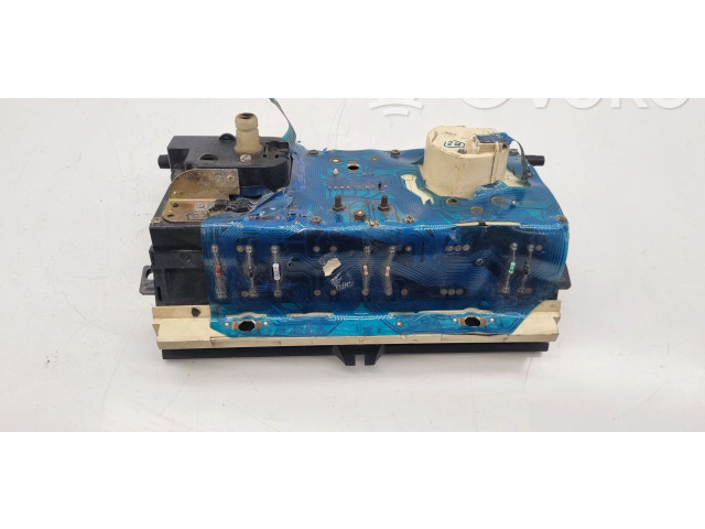 Панель приборов 191919033S   Volkswagen Golf II       