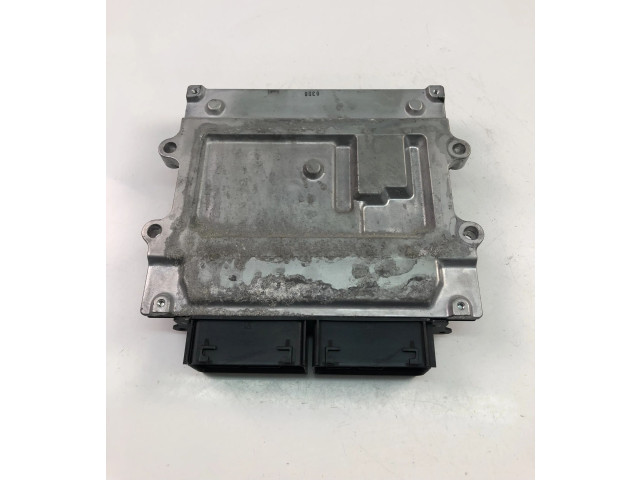 Блок управления двигателем Блок управления 32242005 Volvo XC40