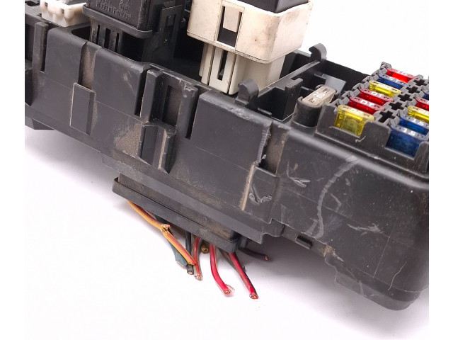 Pojistková skříňka Спидометр (приборный щиток) 1E021693, MB953383 Volvo S40, V40 2001