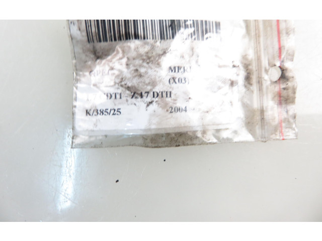 Форсунка 8973138612, 8973138612    Opel Meriva A  Z 17 DTH 