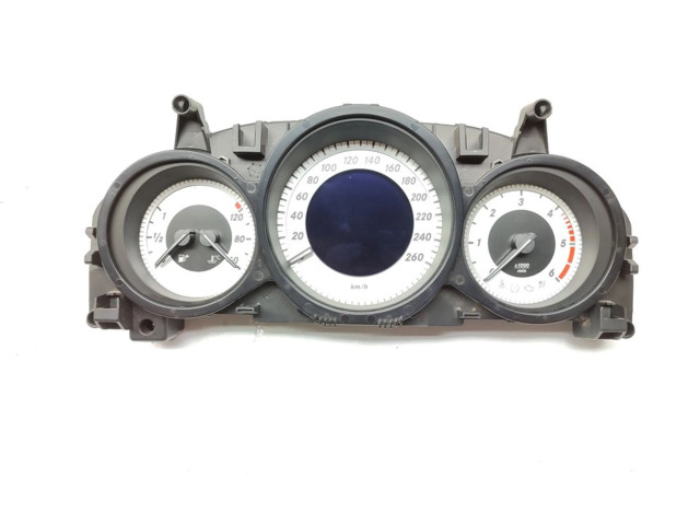 Přístrojová deska Mercedes-Benz C W204 2012 A2049004609