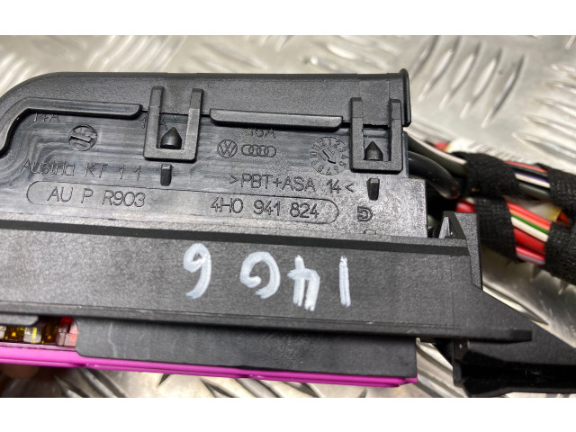 Блок предохранителей 4H0941824 Volkswagen Golf VII