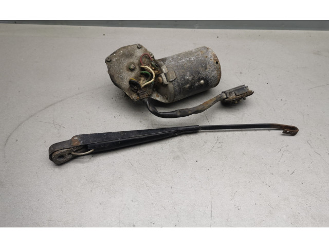 Двигатель стеклоочистителей       Mercedes-Benz W123  1976 - 1985 года   