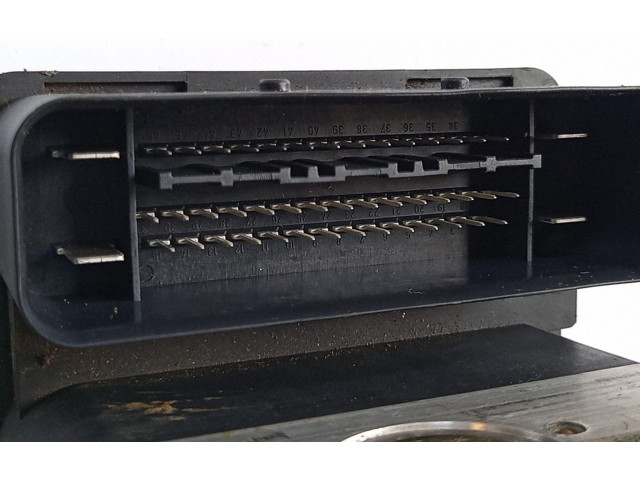 Блок АБС 2S612M110CE Ford Fusion 2002 - 2005 года